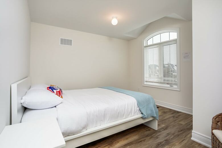 Cabana Historic Snowbridge House