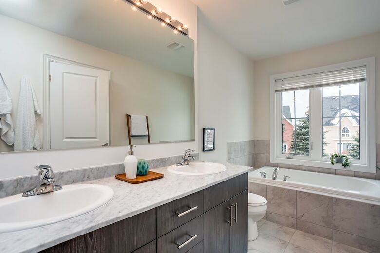 Cabana Historic Snowbridge House