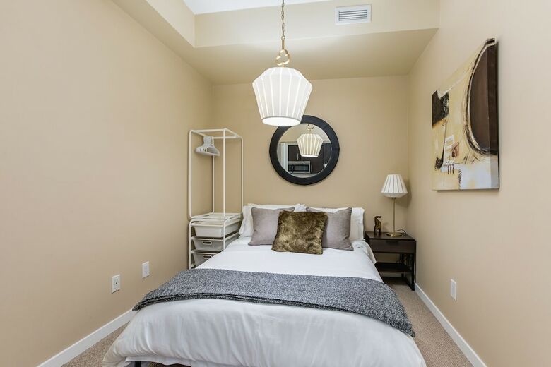 Quickstay - Executive Condo In The Heart Of Downtown