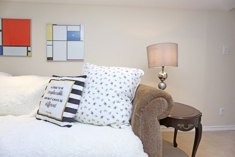Quickstay - Modern Victorian Annex Home With Free Parking (Bathurst & Bloor)