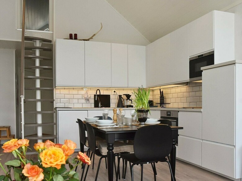 10 Person Holiday Home In Brattv�g