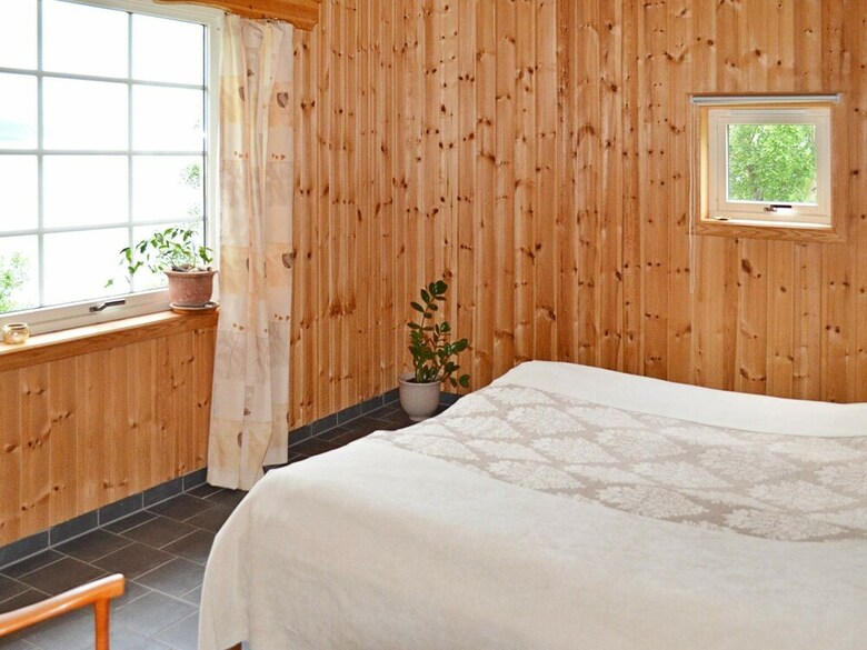 6 Person Holiday Home In Hamnvik