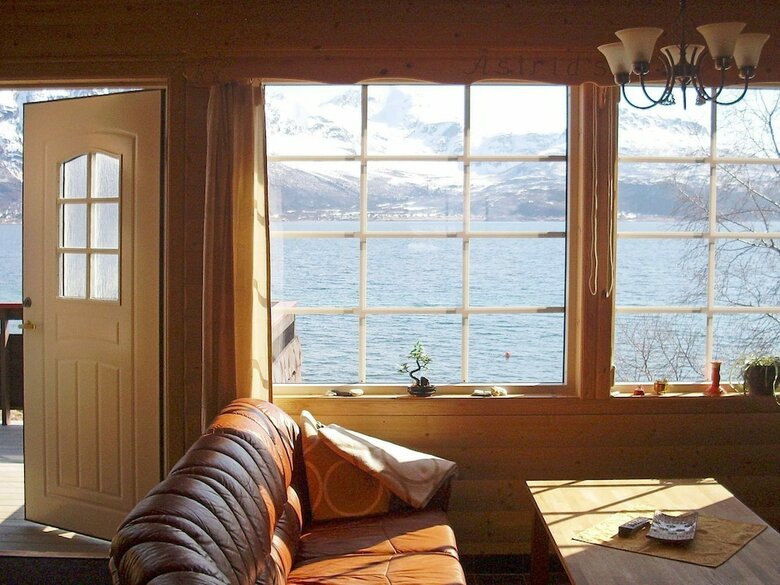 6 Person Holiday Home In Hamnvik