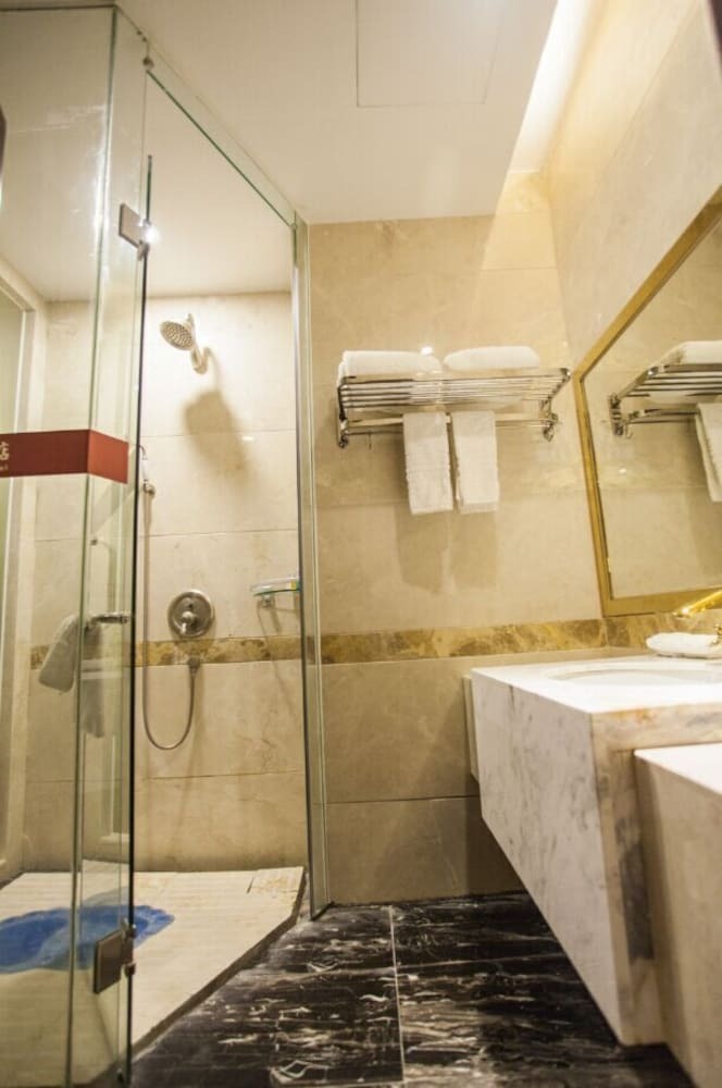 Hostal Kelly Wah International Hotel