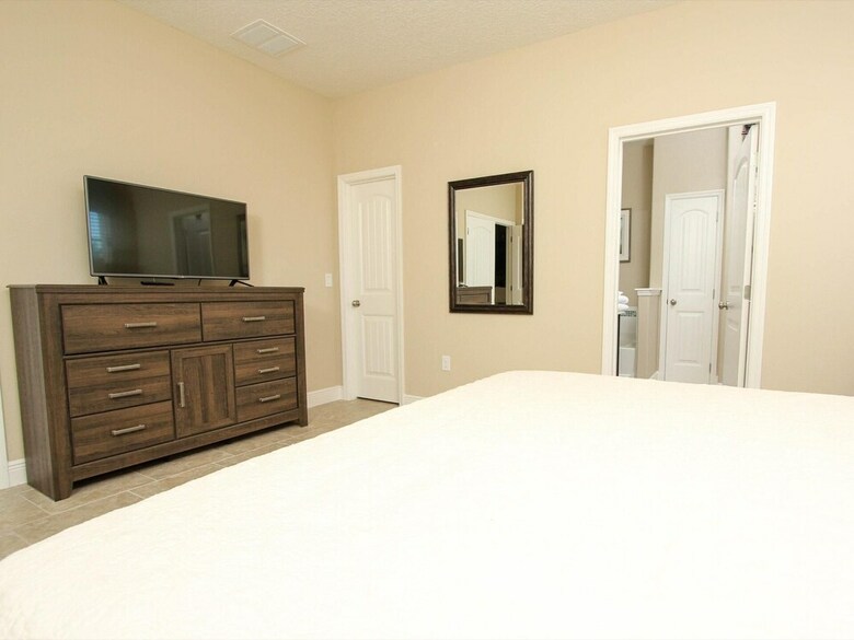4308 Acorn Court