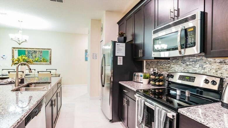 Villa 4805 Brier Rose Lane