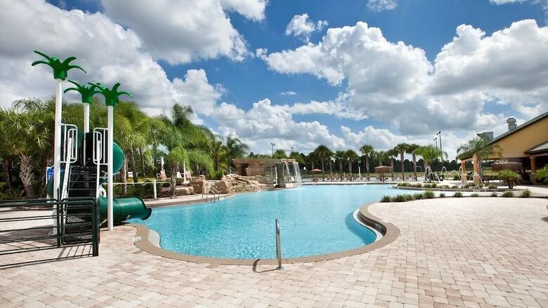 Villa 8980 Cat Palm Road
