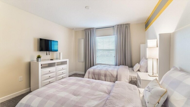 Villa 3141 Pequod Place