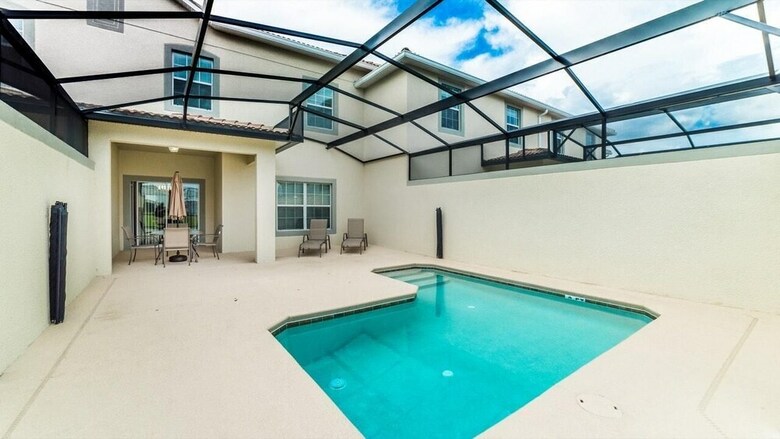 Villa 3141 Pequod Place
