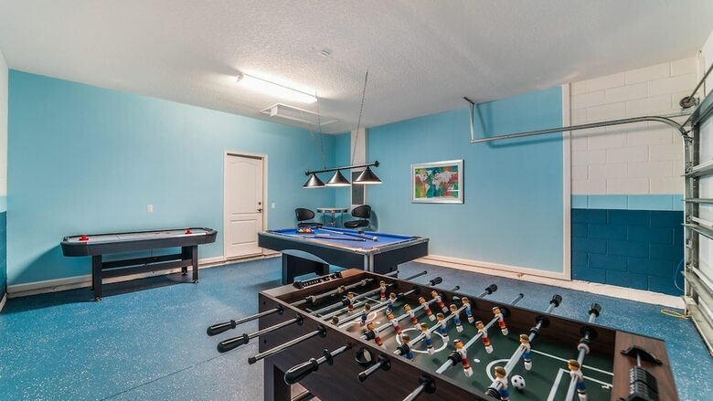 4140 Oak Tree Drive