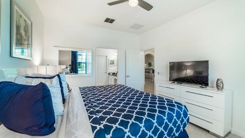 4140 Oak Tree Drive