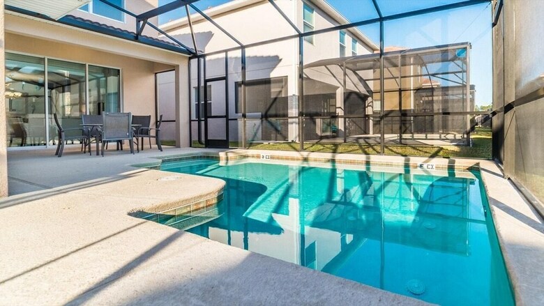 8974 Bismarck Palm Road
