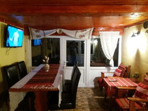 Hostal Pensiunea Lili Novaci