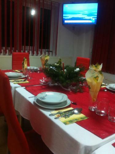 Hostal Pensiunea White House