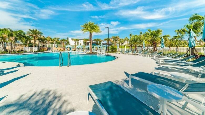 1786 Caribbean View Terrace