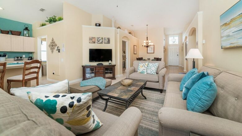 8137 Sun Palm Drive