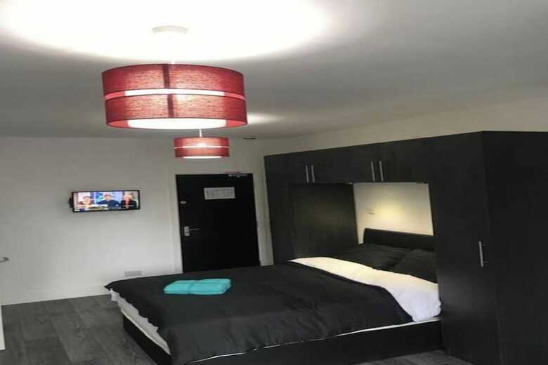 Oyo Butlers Hotel