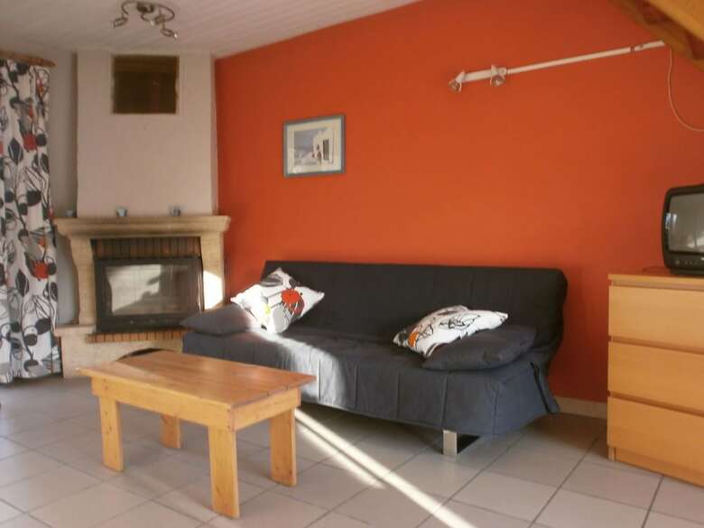 Cozy Holiday Home With Fire Place Close To Malm�dy