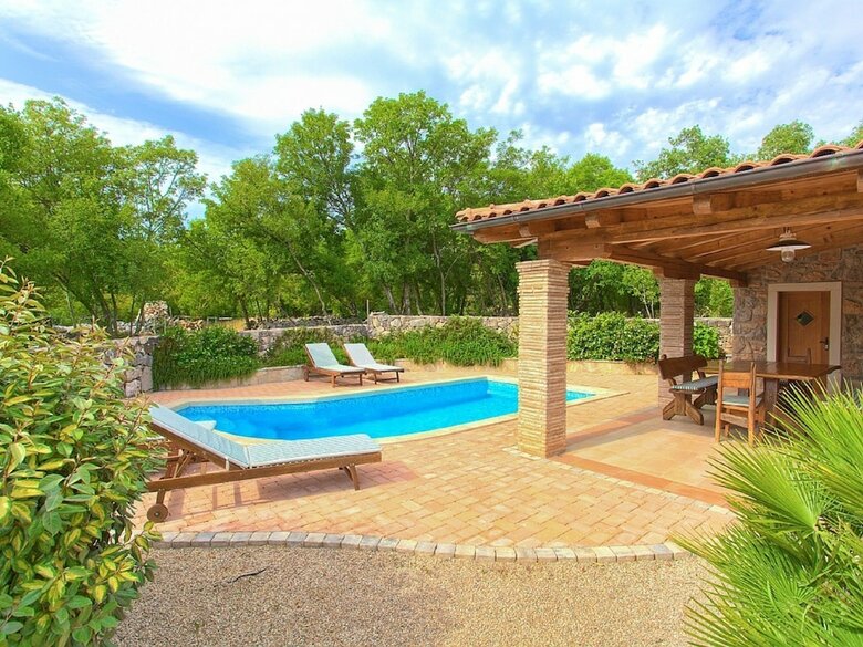 Attractive Villa In Kras With Swimming Pool