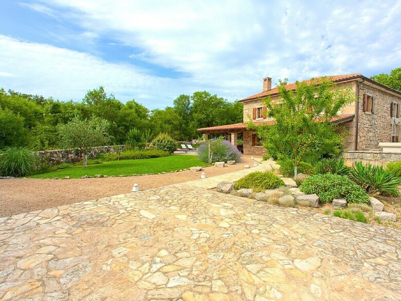 Attractive Villa In Kras With Swimming Pool