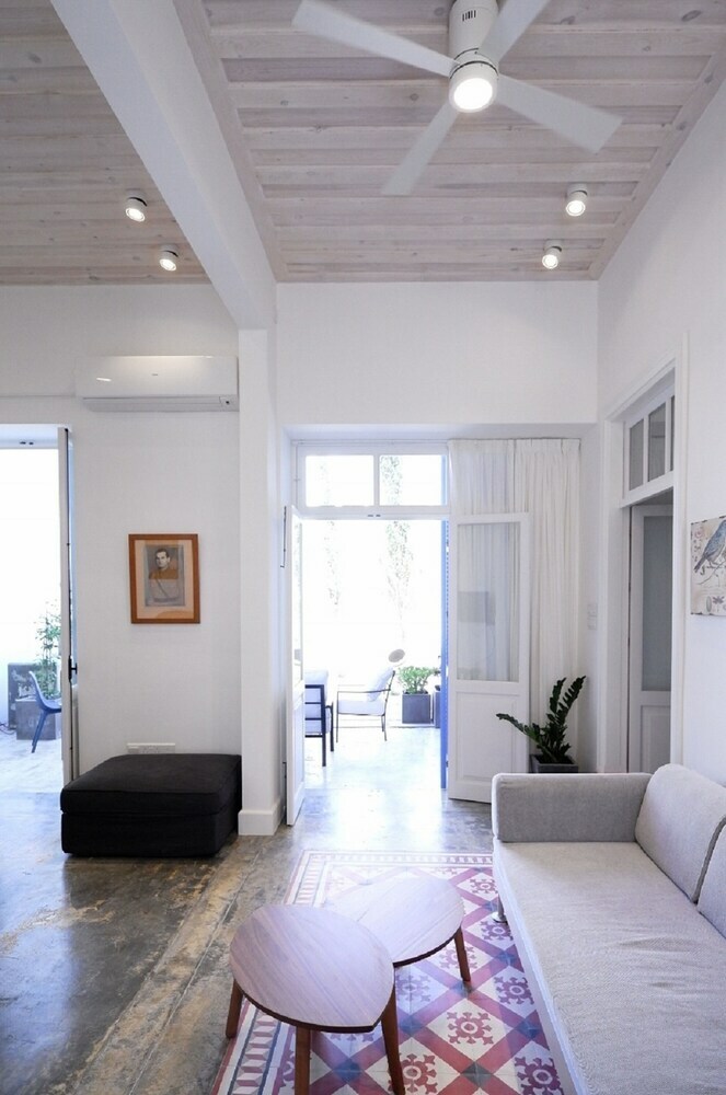The Saint Lazarus Villa