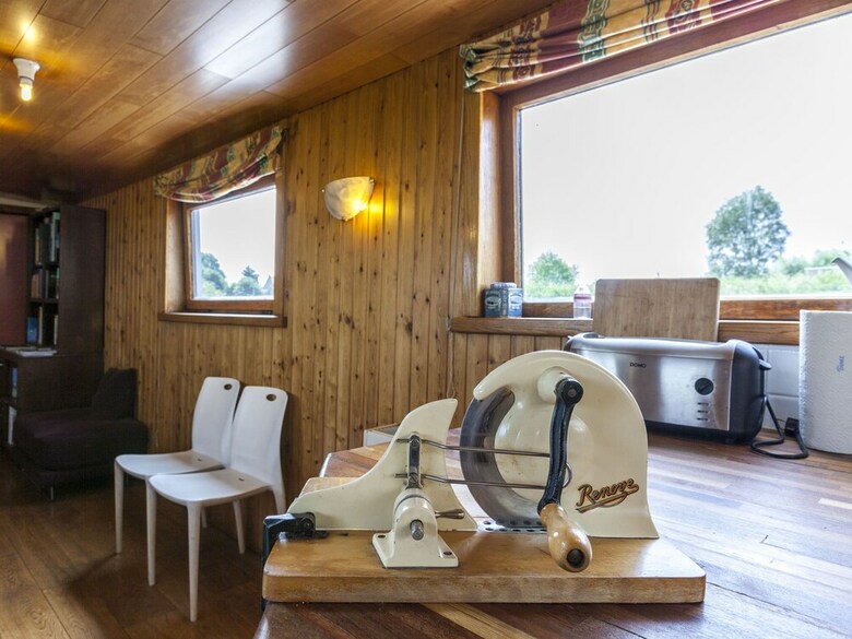 Cushy Boat In Merkem With Terrace