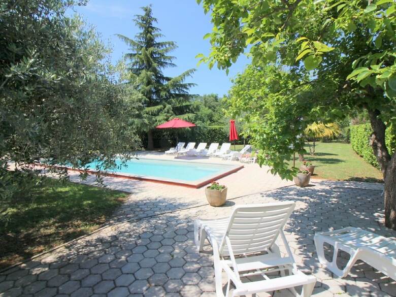 Contemporary Bungalow In Porec With Swimming Pool