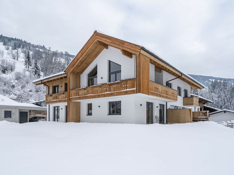 Spacious Chalet In Saalbach-hinterglemm With Sauna
