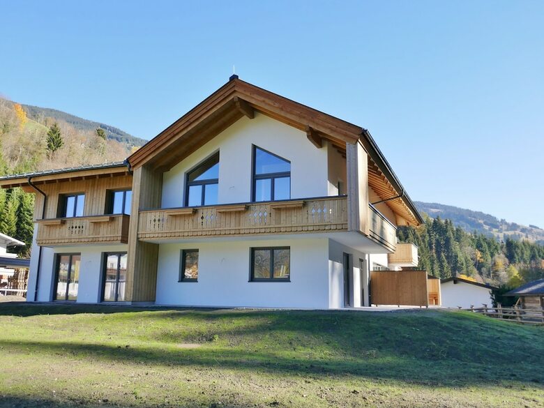 Spacious Chalet In Saalbach-hinterglemm With Sauna
