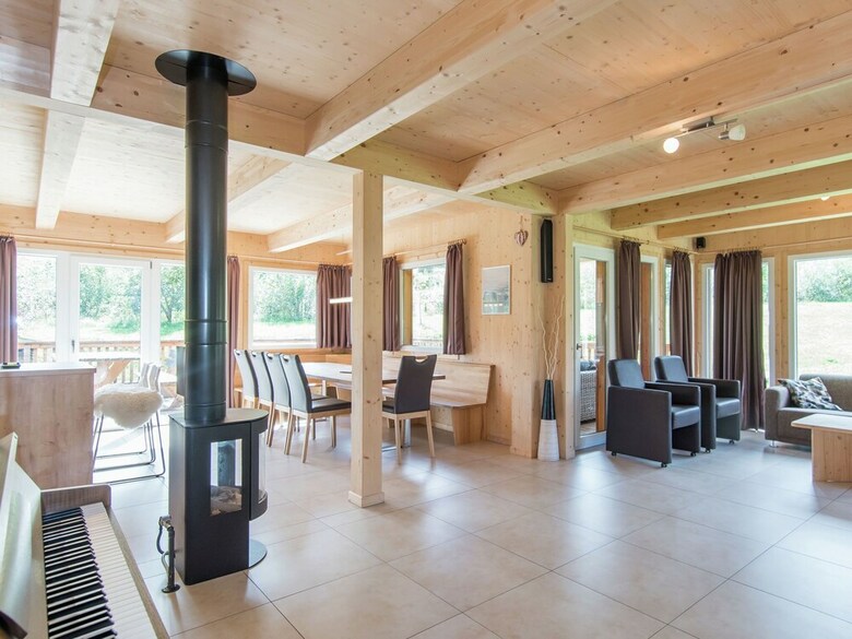 Beautiful Chalet In Sankt Georgen On Ski Slopes