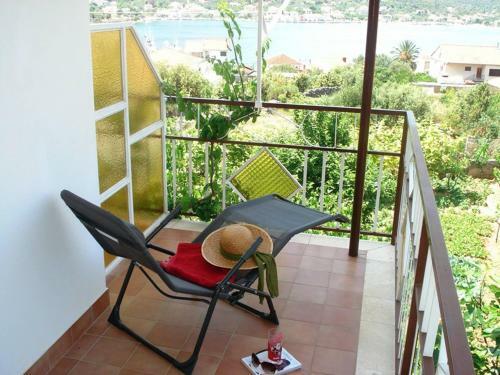 Cozy Apartment In Vinisce With Jetty