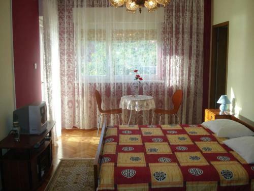 Cozy Apartment In Vinisce With Jetty