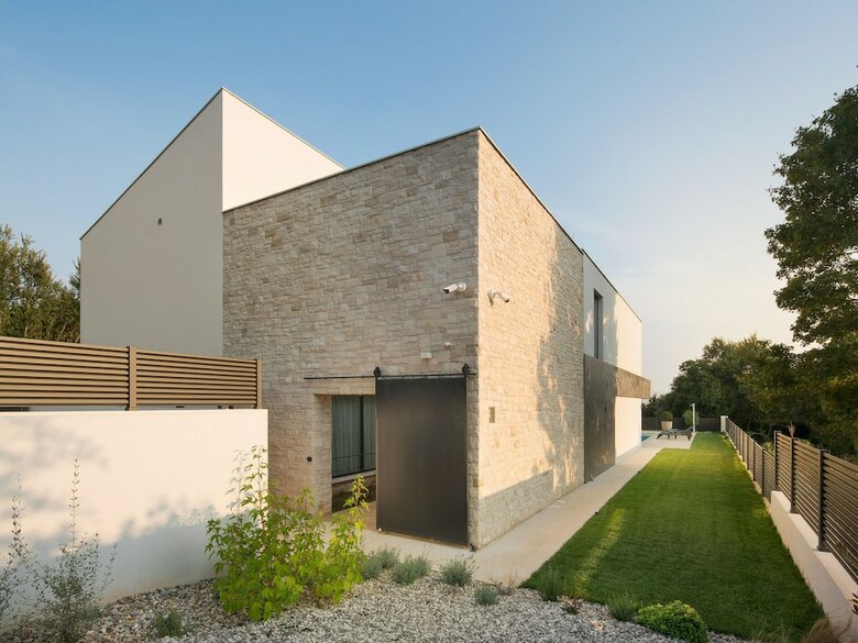 Luxury Villa In Li?njan With Swimming Pool