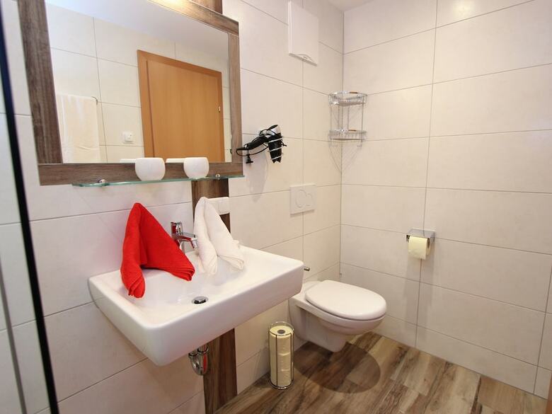 Spacious Apartment In Kleinarl Near Ski Lift