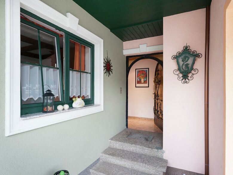 Spacious Holiday Home In Goldegg Near Ski Lift