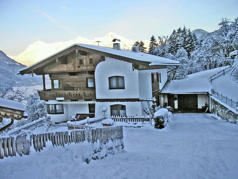 Exclusive Apartment In Hart Im Zillertal With Mountain View
