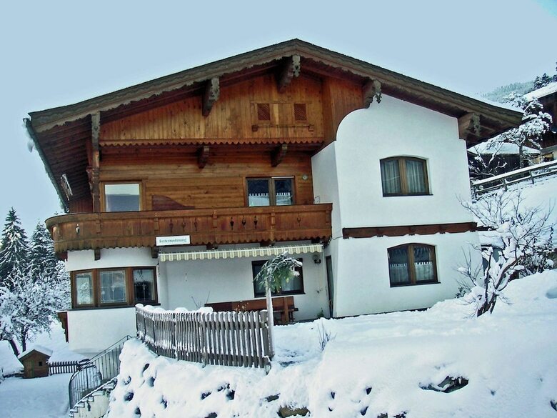 Exclusive Apartment In Hart Im Zillertal With Mountain View