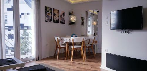 Studio Apartman Enjoy Div?ibare