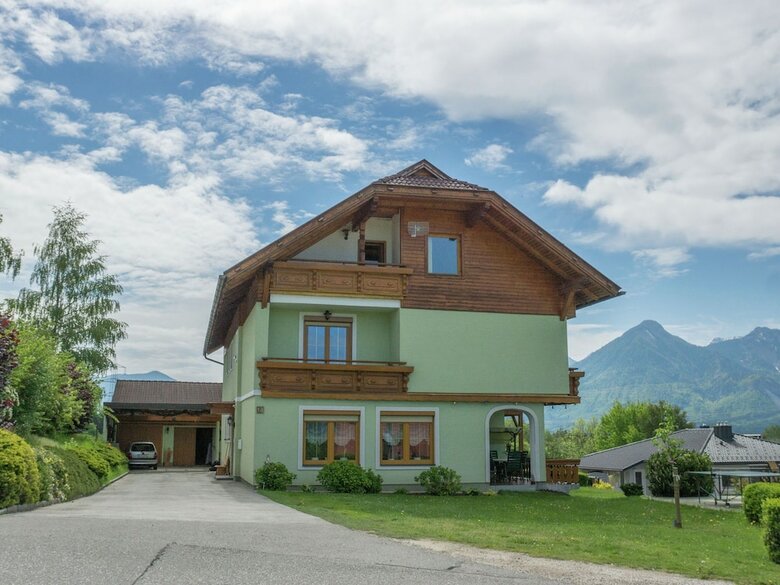 Cozy Apartment In Lukowitz With Pool