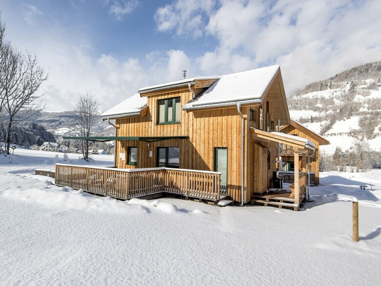 Luxurious Chalet In Sankt Georgen Ob Murau With Jacuzzi