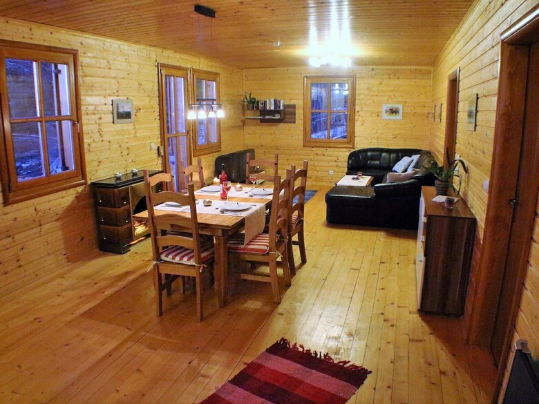 Cosy Apartment In Liebenfels With Terrace, Garden