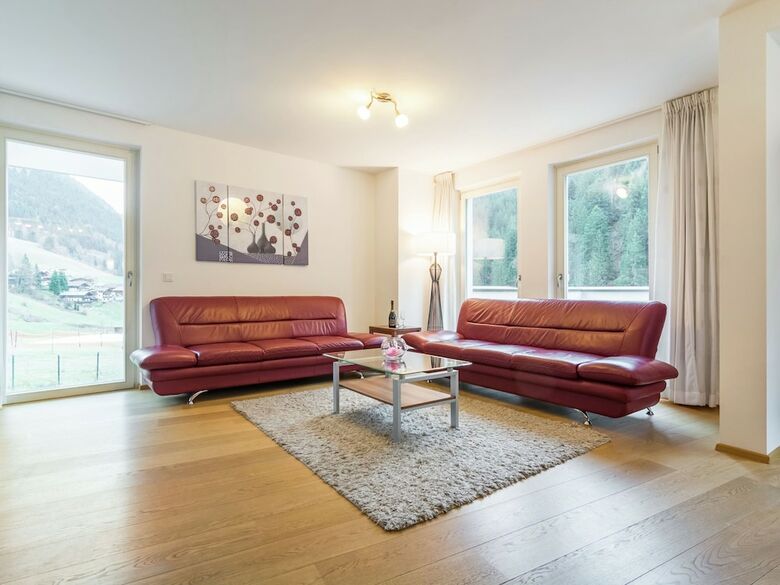Modern Apartment In Saalbach-hinterglemm Near Ski Aea