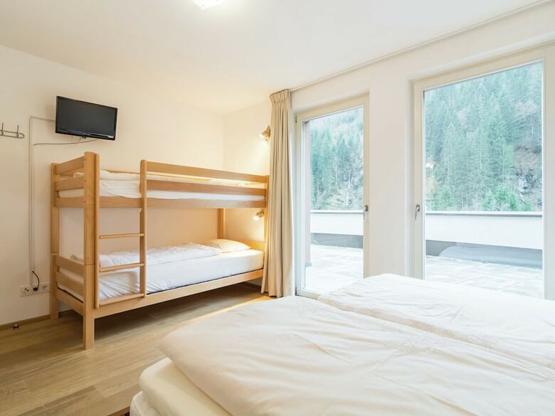 Modern Apartment In Saalbach-hinterglemm Near Ski Aea