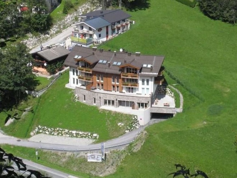 Modern Apartment In Saalbach-hinterglemm Near Ski Aea