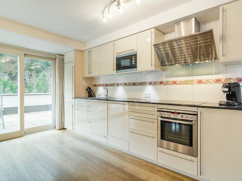 Modern Apartment In Saalbach-hinterglemm Near Ski Aea