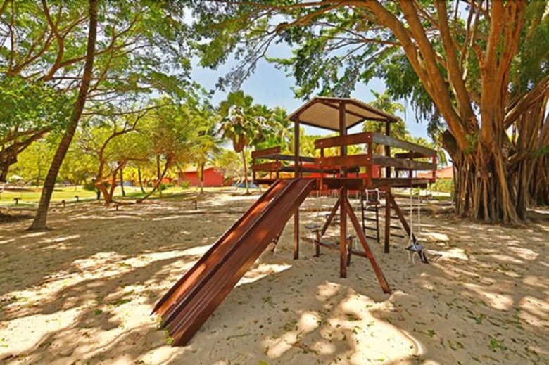 Anga Beach Hotel