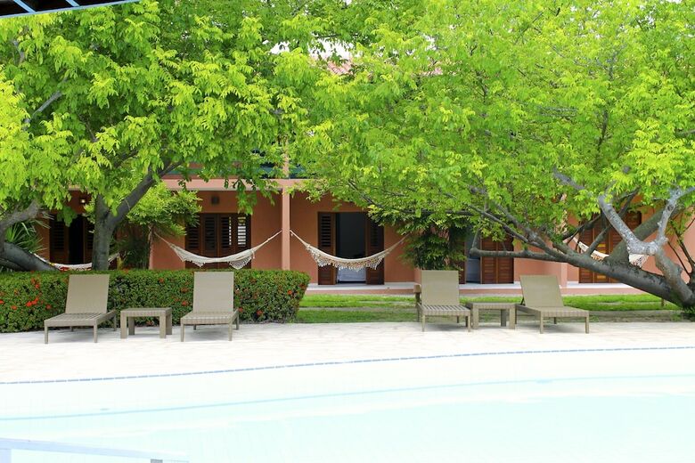 Anga Beach Hotel