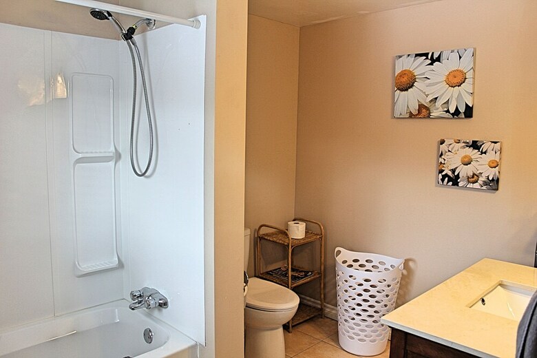 Hotel Lakeside 2 Bedroom Guest Suite