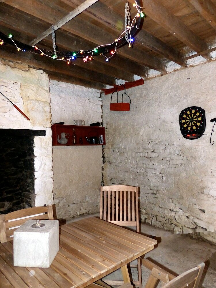 Garadice View Farm House - 6 Bed Accommodation