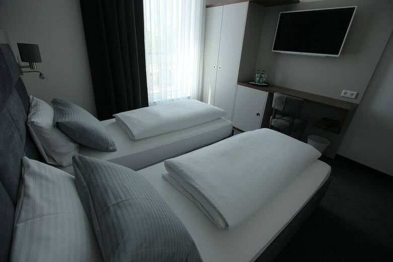 Hotel Starton Am Village